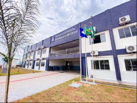 MT inaugura escola evang