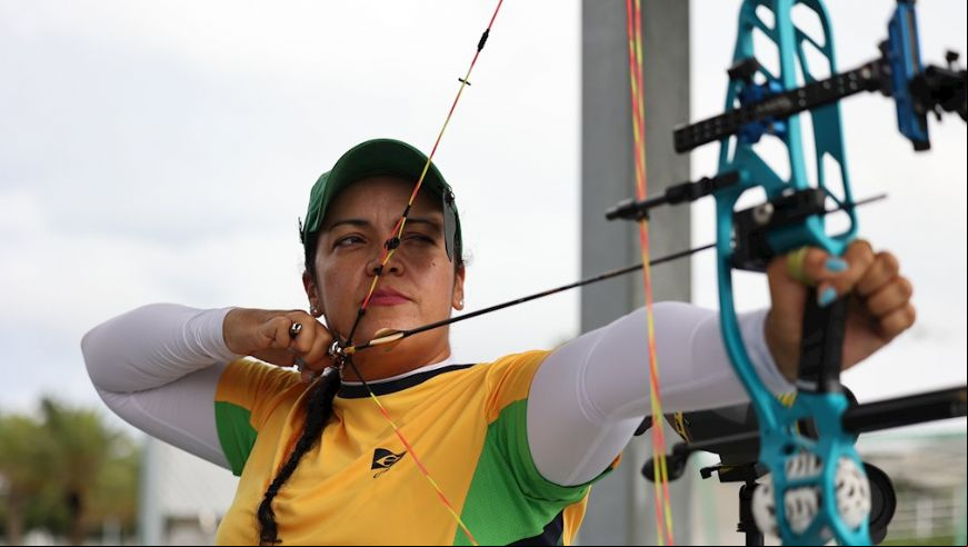 Brasil garante vagas no tiro com arco paral