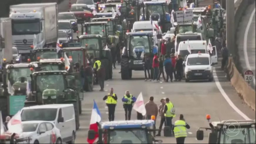 Agricultores protestam contra o aumento de combust