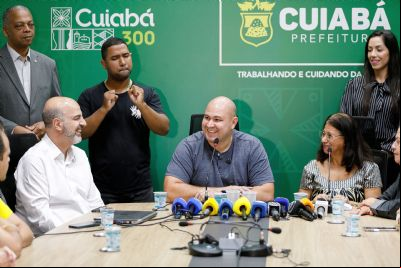 Prefeito anuncia Amauri Monge como novo secret