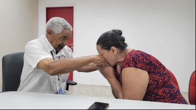 Prestes a completar 50 anos, mulher 