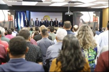 Em evento hist
