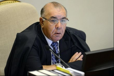 STJ nega recurso e mant