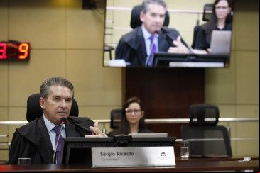 TCE-MT determina que Governo do Estado ree imediatamente R$ 67,8 milh