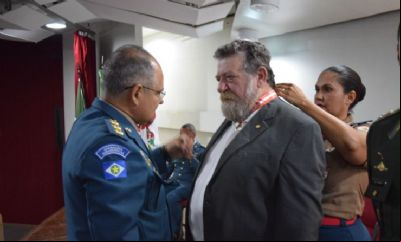 Deputado Nelson Barbudo 