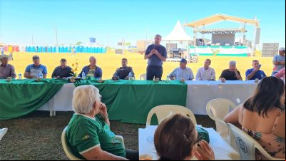 Presidente da Empaer participa de Festa do Agricultor em Carlinda (MT)