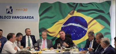 Wellington Fagundes recebe Bolsonaro no Senado e debate anistia, infla