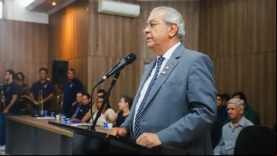Nos 25 anos da Guarda Municipal, Jayme Campos exalta acerto e busca investimentos