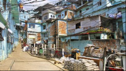 Pobreza cai para 27,5% em 2023 e atinge menor patamar desde 2012, aponta IBGE