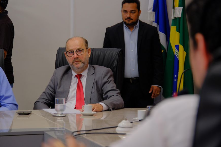 Sinfra deixa fora do leil