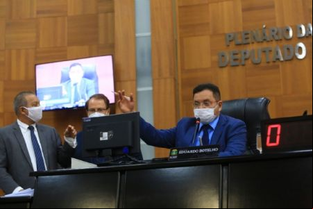 Substitutivo integral de projeto que autorizava invas