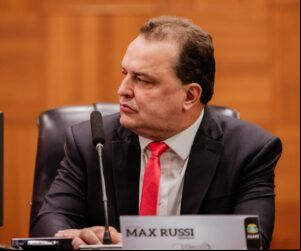 MT regulamenta lei de Max Russi que exige a linguagem simples nas informa