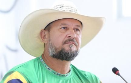 Cattani manda recado para pol
