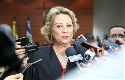 Maria Helena nega apoio de presidente e defende mulheres em cargos de destaque
