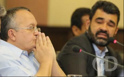 MPE investiga se Taques cometeu crime de responsabilidade